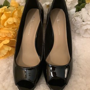 CL Nakia Women Heels 👠 Size 8.5 W ( New In Box )